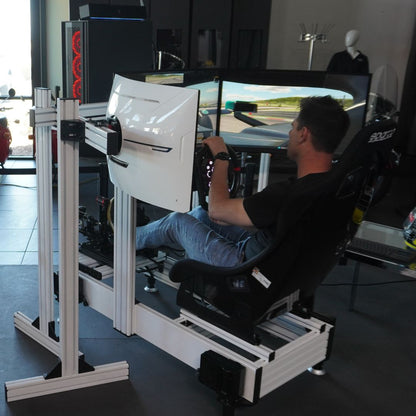 White 3DOF Motion Racing Simulator